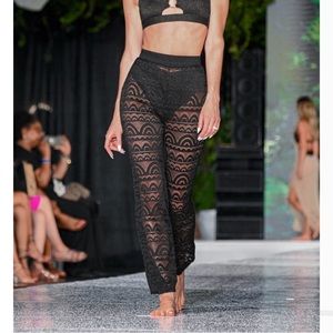 NEW Cupshe Adventure Lace Cover-Up Flare Pants - XL/Black